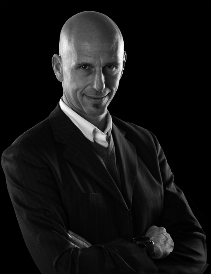 Ritratto in bianco e nero di Alberto Mossotto